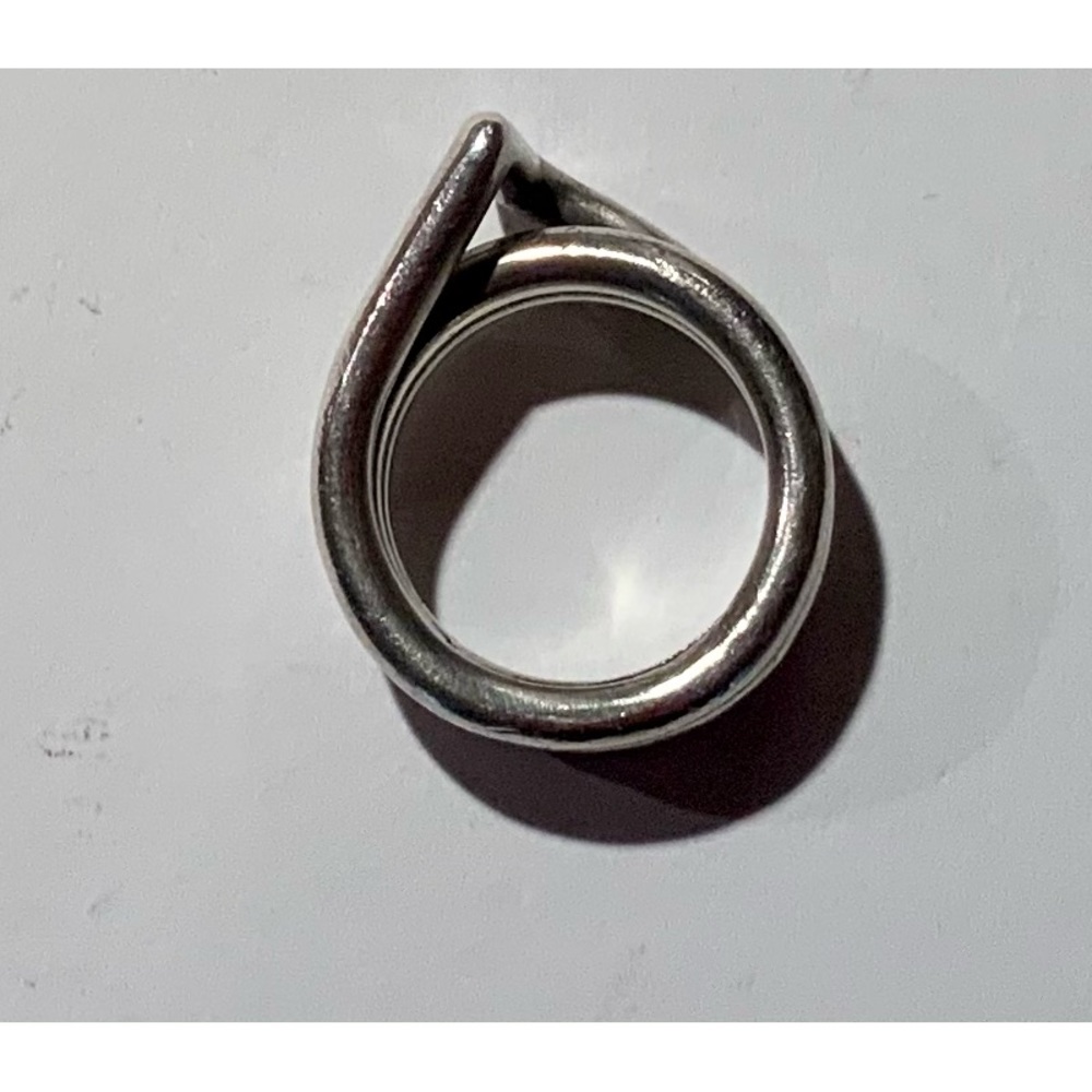 Thomas Mann triple coil ring